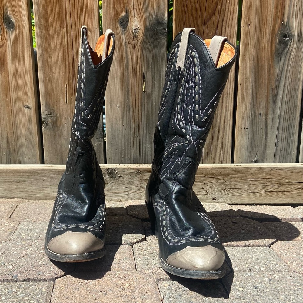 Boulet made in Canada men black and grey leather cowboy boots. Size 8.5. Used.